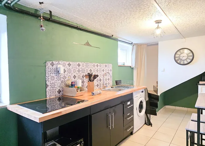 Apartamento Aux Berges Du Mont - Parking, 10 Min Mont-saint-michel & Jardin