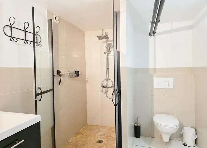 Apartamento Aux Berges Du Mont - Parking, 10 Min Mont-saint-michel & Jardin Pontorson